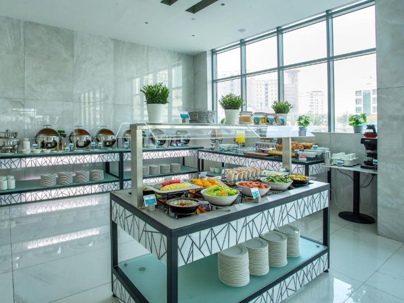 City Avenue Al Reqqa Hotel 11