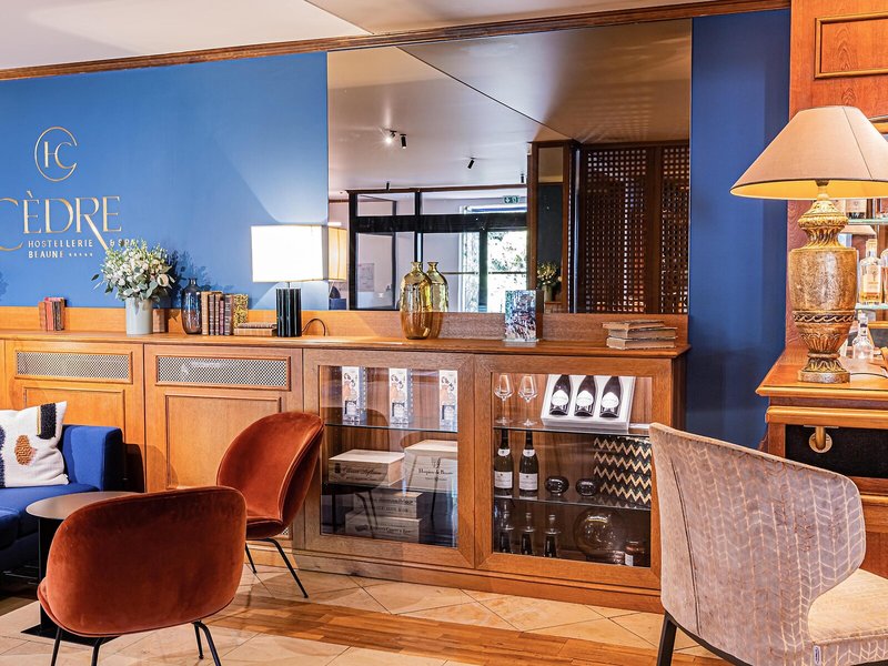 Hostellerie Le Cedre 13
