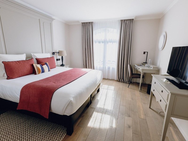 Hostellerie Le Cedre 36