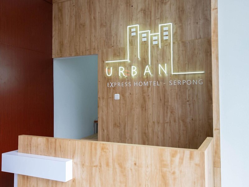 Urban Express HomTel Serpong 5