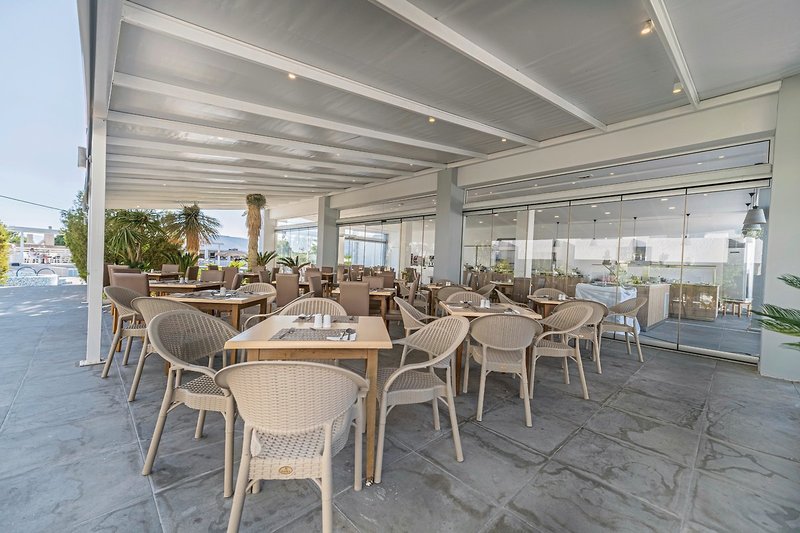 PefkosBreeze Family Resort & Spa 13