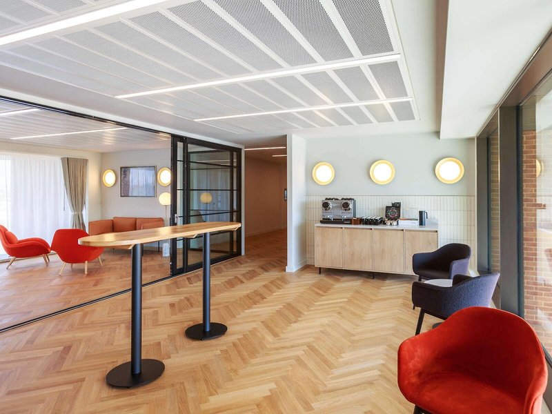 Novotel Cambridge North 7 - Lounge / Lobby
