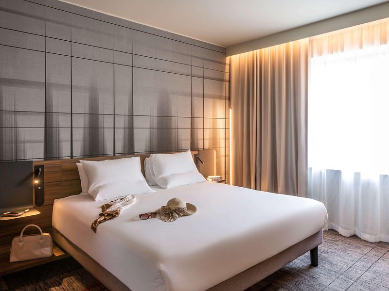 Novotel Cambridge North 24 - Room Example