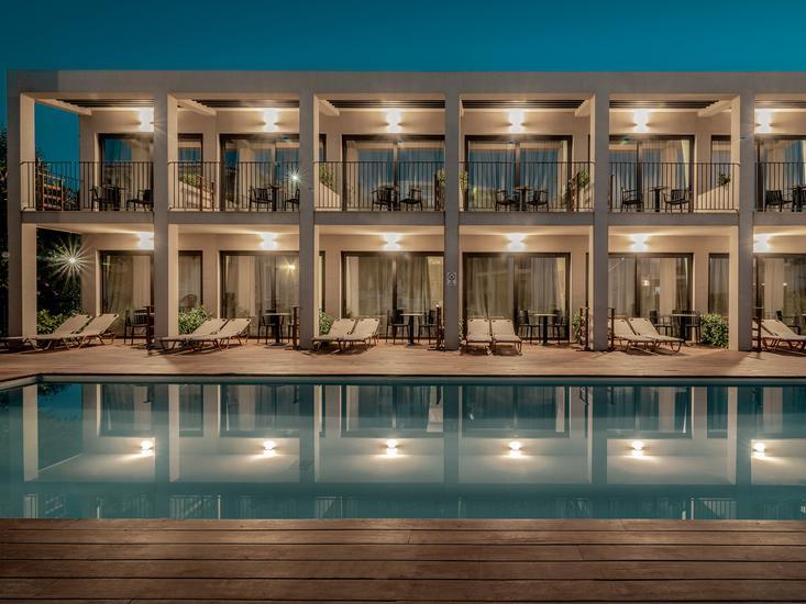 New Beach Hotel 2