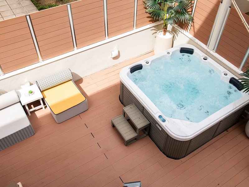 ELLE Rooms & Suites 12