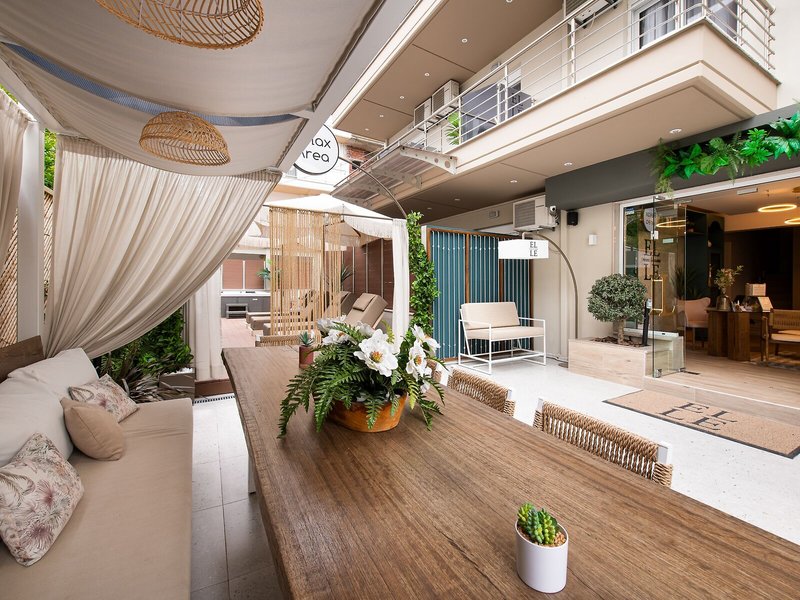 ELLE Rooms & Suites 16