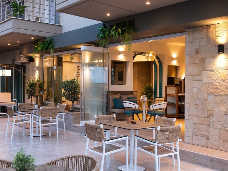 ELLE Rooms & Suites 24