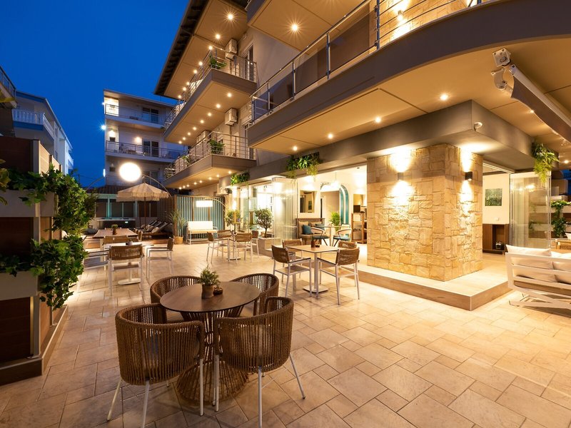 ELLE Rooms & Suites 25