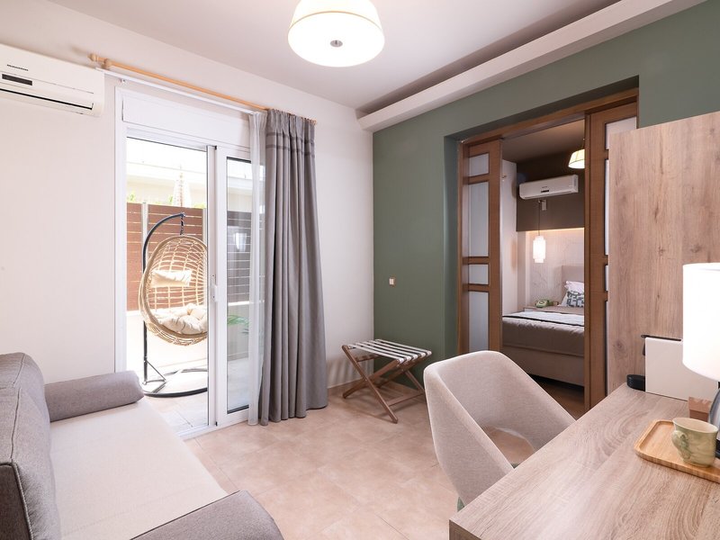 ELLE Rooms & Suites 43