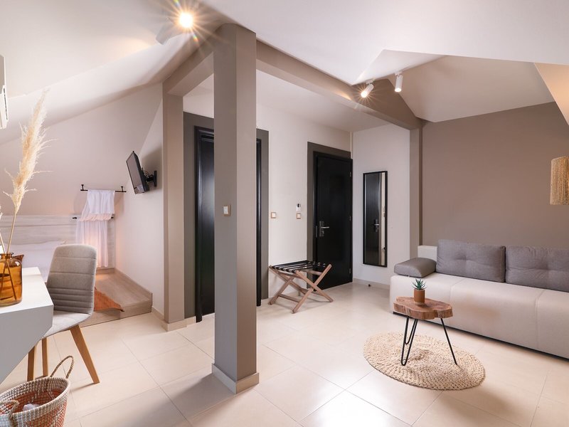 ELLE Rooms & Suites 48