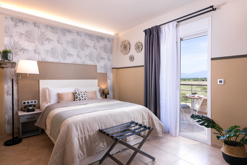 ELLE Rooms & Suites 12