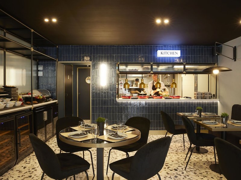The Port Square Hotel 15