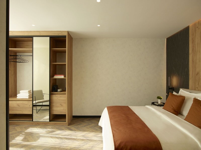 The Port Square Hotel 47