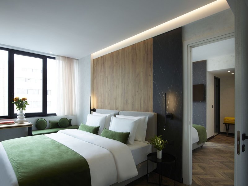 The Port Square Hotel 49