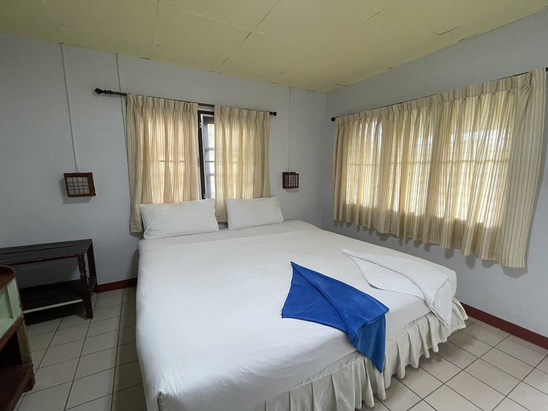 Sea Breeze Bungalow 12