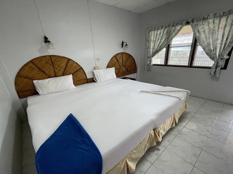 Sea Breeze Bungalow 32