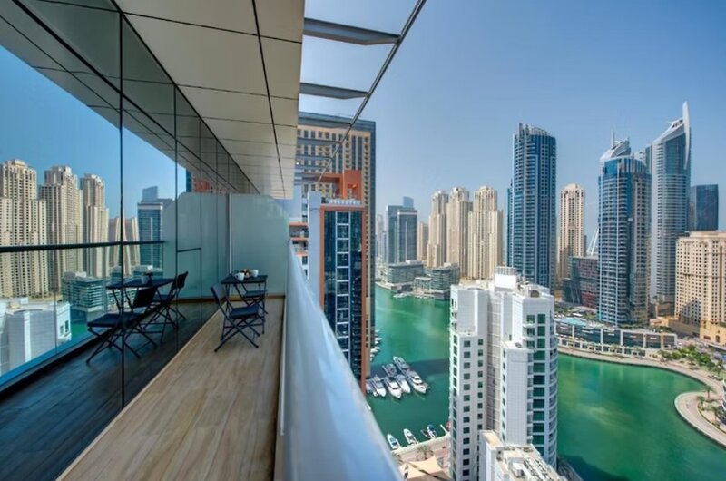 Royal Regency Suites 6