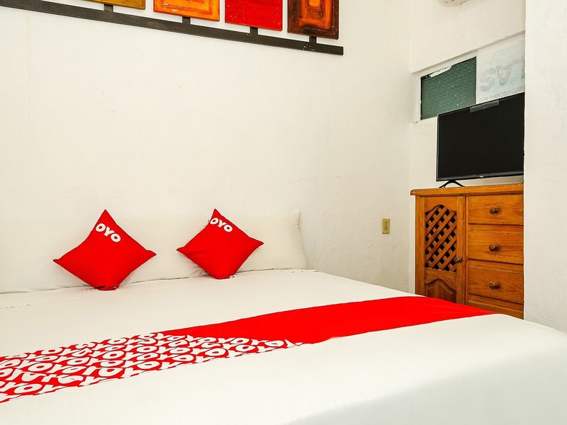 Hotel Cabo Del Sur by OYO Rooms 14