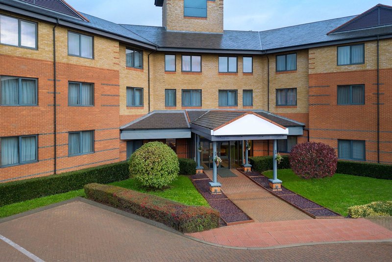 Delta Hotels Huntingdon 2 - Exterior
