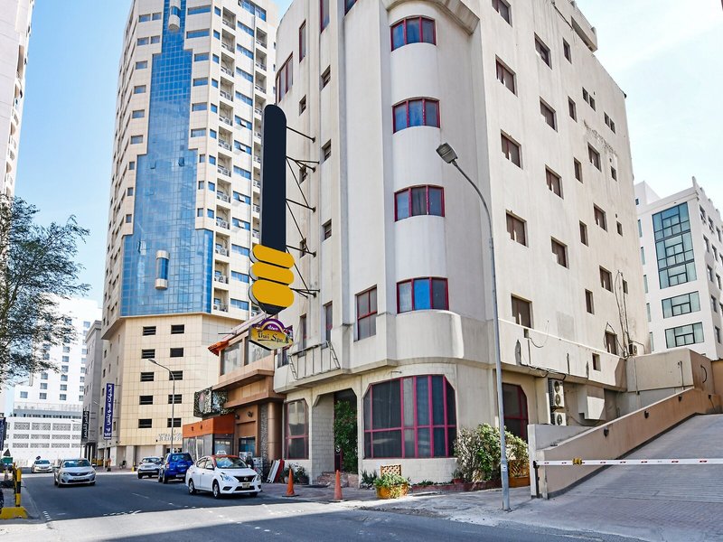 Riviera Hotel by OYO