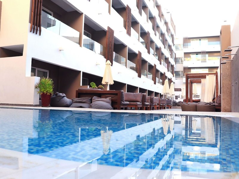 Continental Hotel Apartments 9