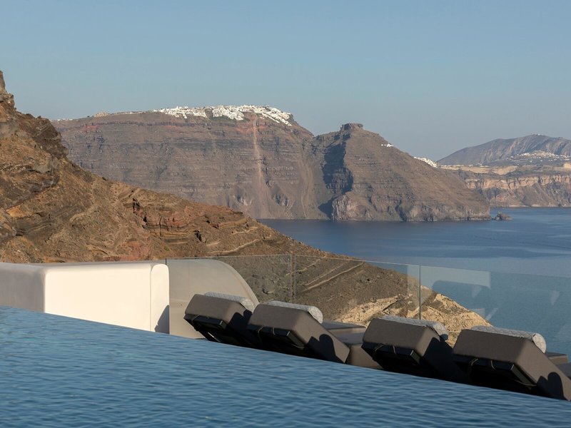 Hom Santorini 3