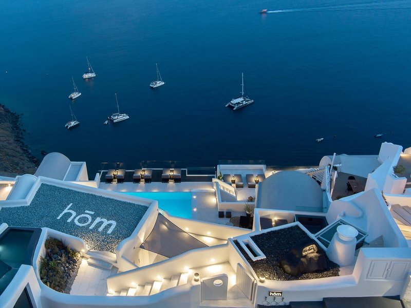 Hom Santorini 8