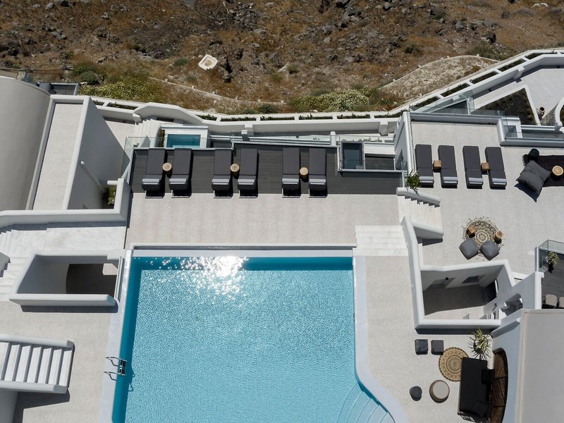 Hom Santorini 17