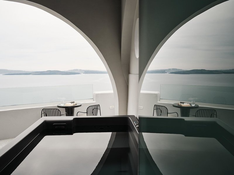 Hom Santorini 43