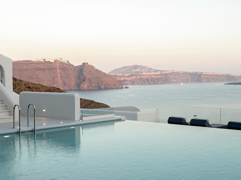 Hom Santorini 12