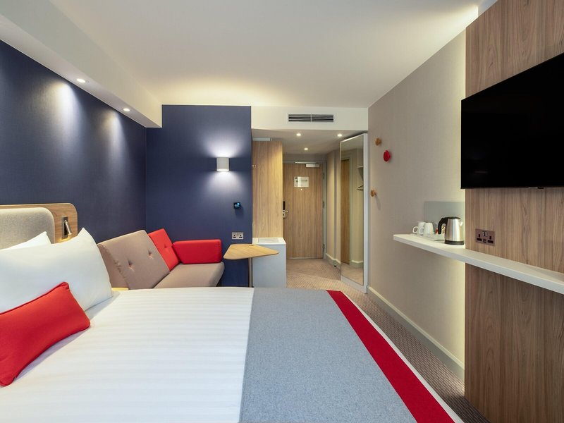 Holiday Inn Express Cambridge West - Cambourne 22