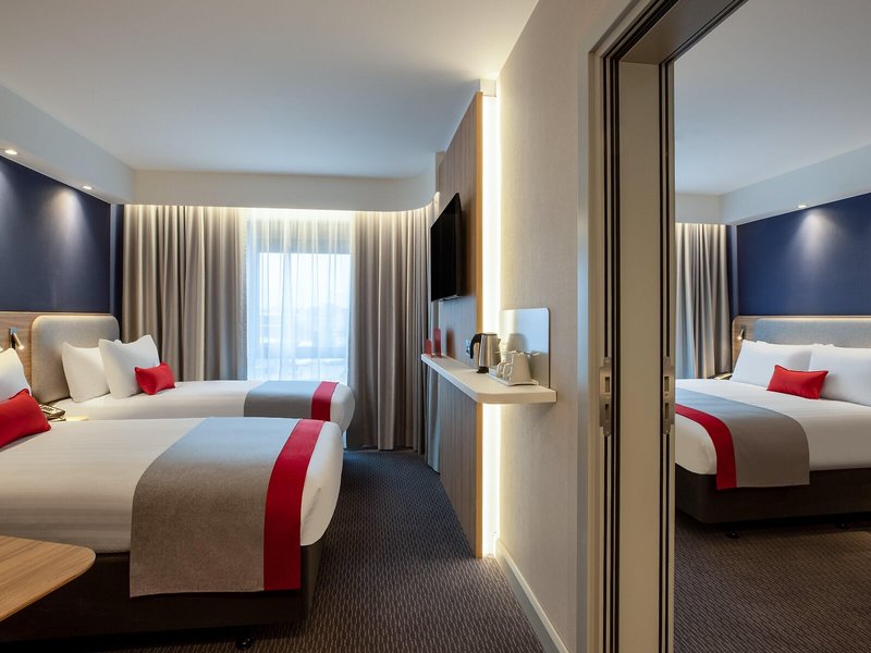 Holiday Inn Express Cambridge West - Cambourne 28