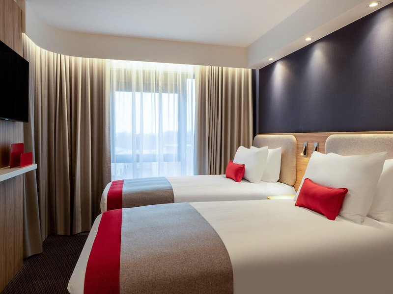 Holiday Inn Express Cambridge West - Cambourne 29