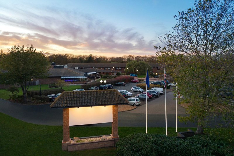 Delta Hotels Peterborough 4 - Exterior