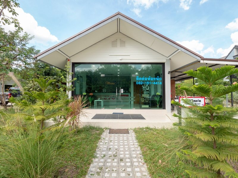 OYO 75378 Thawapee Resort 7