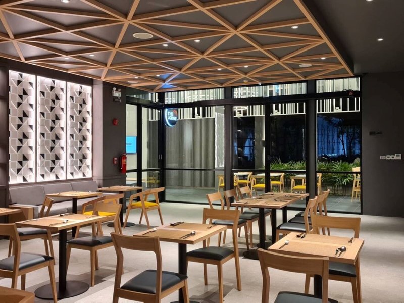 Travelodge Phuket Town 9