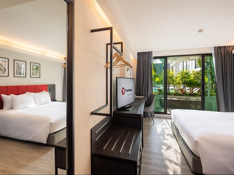 Travelodge Phuket Town 12