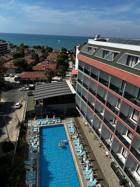 Side Golden Rock Hotel & Spa 1