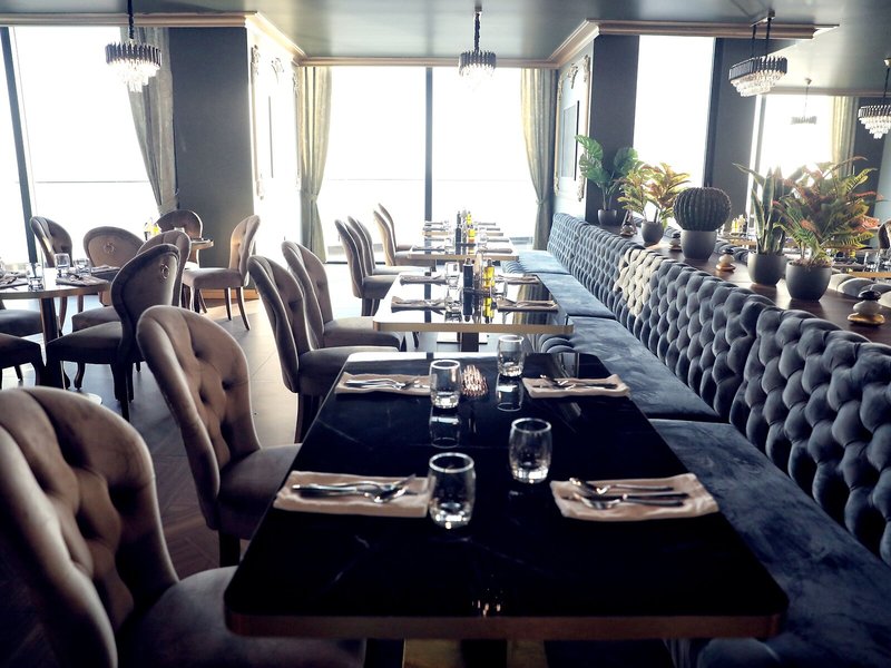 Premium Luxury Finese 14