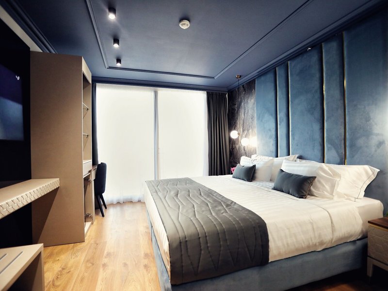 Premium Luxury Finese 21