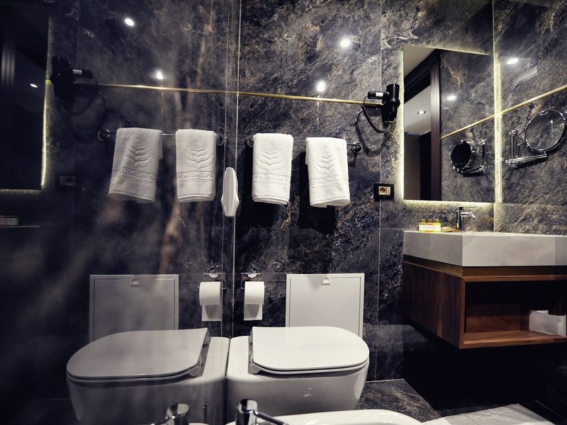Premium Luxury Finese 31