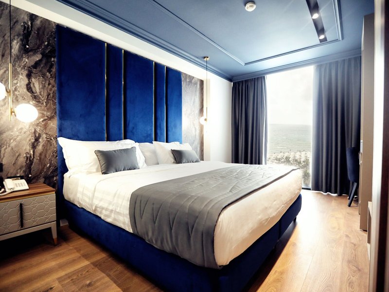 Premium Luxury Finese 38