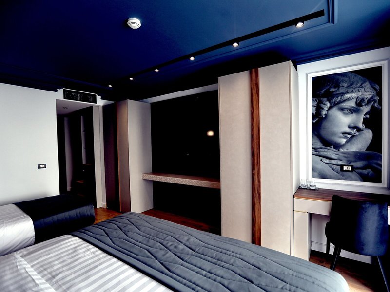 Premium Luxury Finese 40