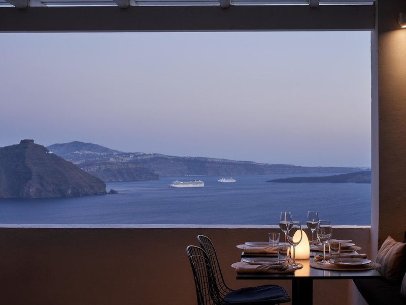 Mr & Mrs White Oia - Santorini 5