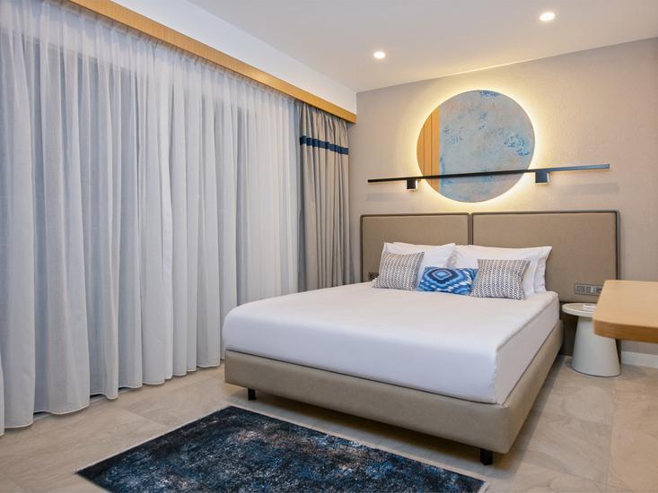 A Side Suite 9
