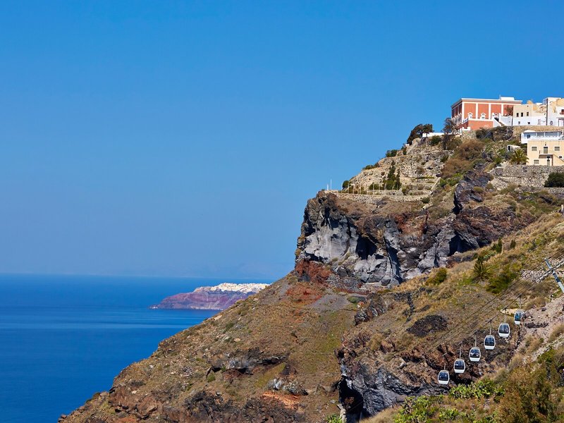 Caldera Cliff Illusion Suites 6