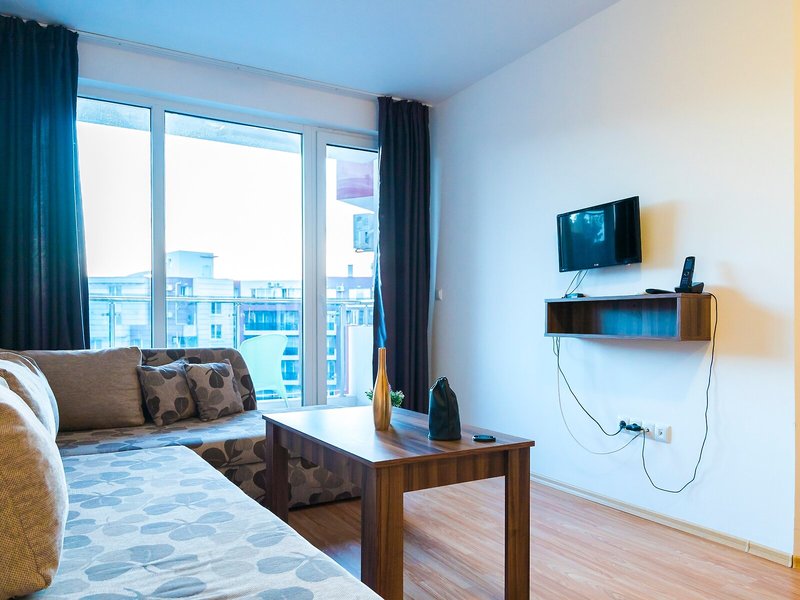 Admiral Plaza Apartments 15