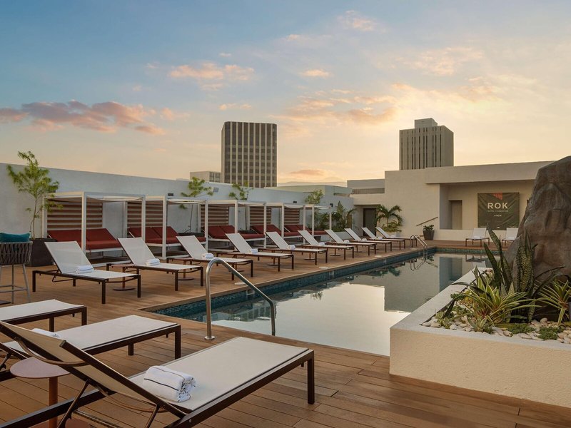 Rok Hotel Kingston Tapestry Collection By Hilton 14