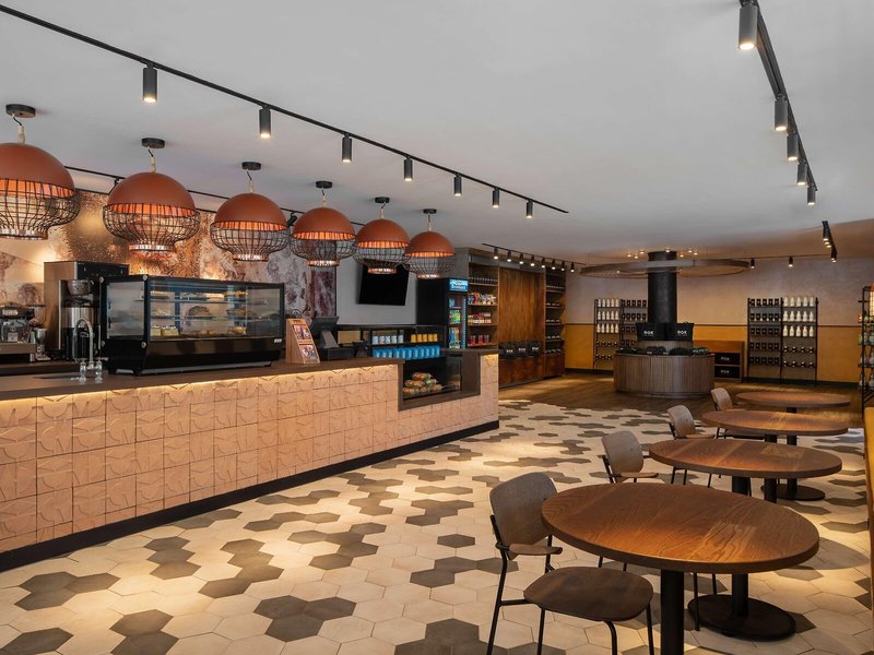 Rok Hotel Kingston Tapestry Collection By Hilton 34