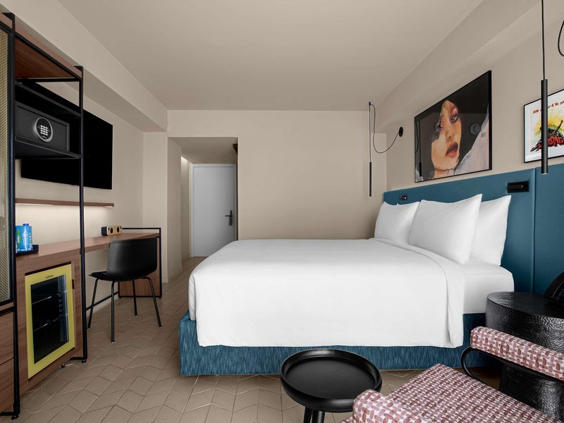 Rok Hotel Kingston Tapestry Collection By Hilton 48